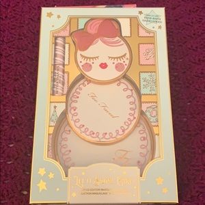 Limited edition makeup collection